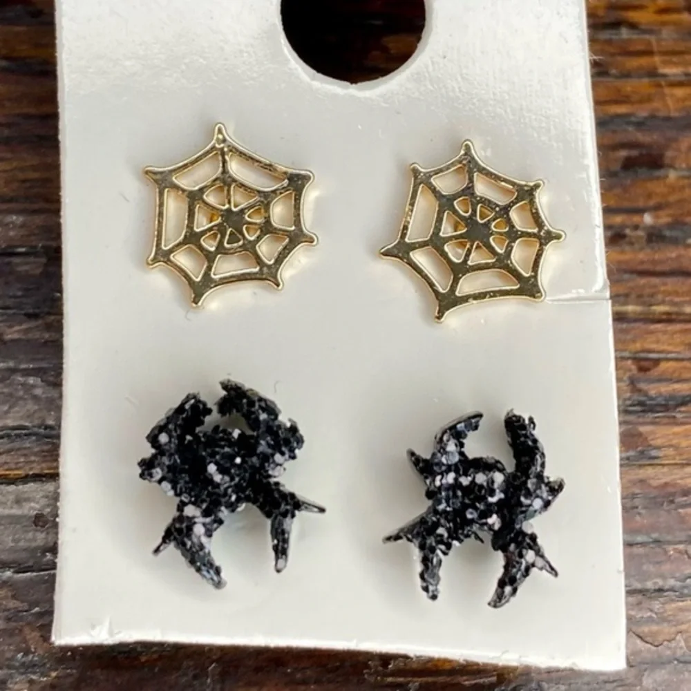 Sparkly Halloween Spider & Web Stud Earrings Set